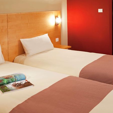 Ibis Amman Hotel ภายนอก รูปภาพ