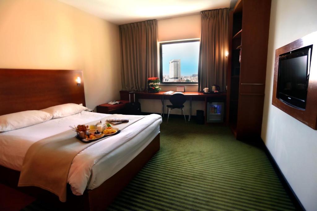 Ibis Amman Hotel ภายนอก รูปภาพ