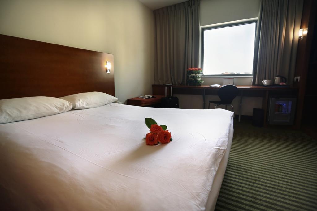 Ibis Amman Hotel ภายนอก รูปภาพ
